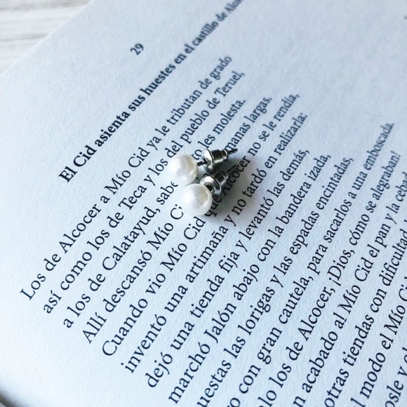 Alquimia Jewelry - 6mm crystal white pearl spheres round/minimalist/classic